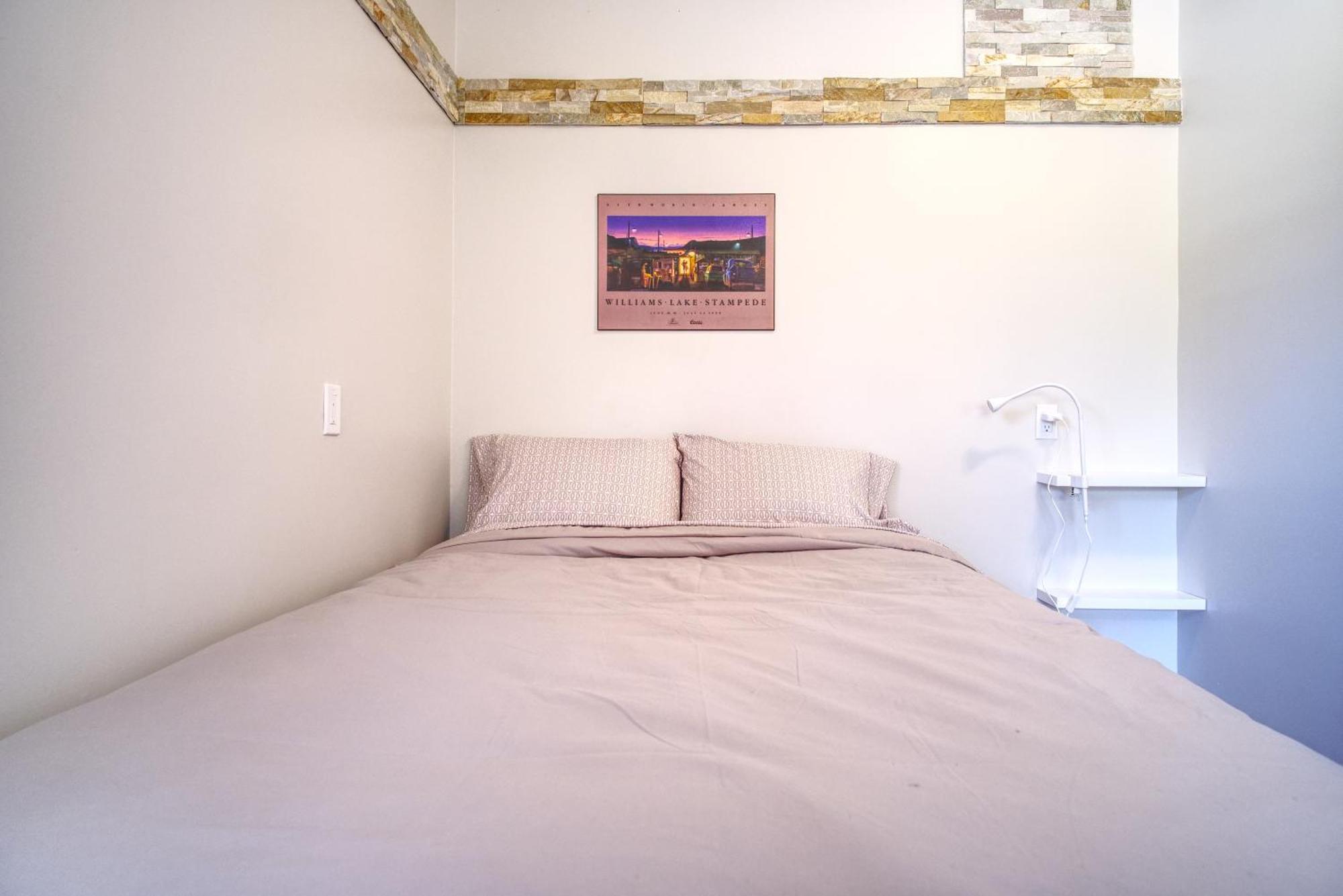 Roberts Roost Resort Quesnel Esterno foto