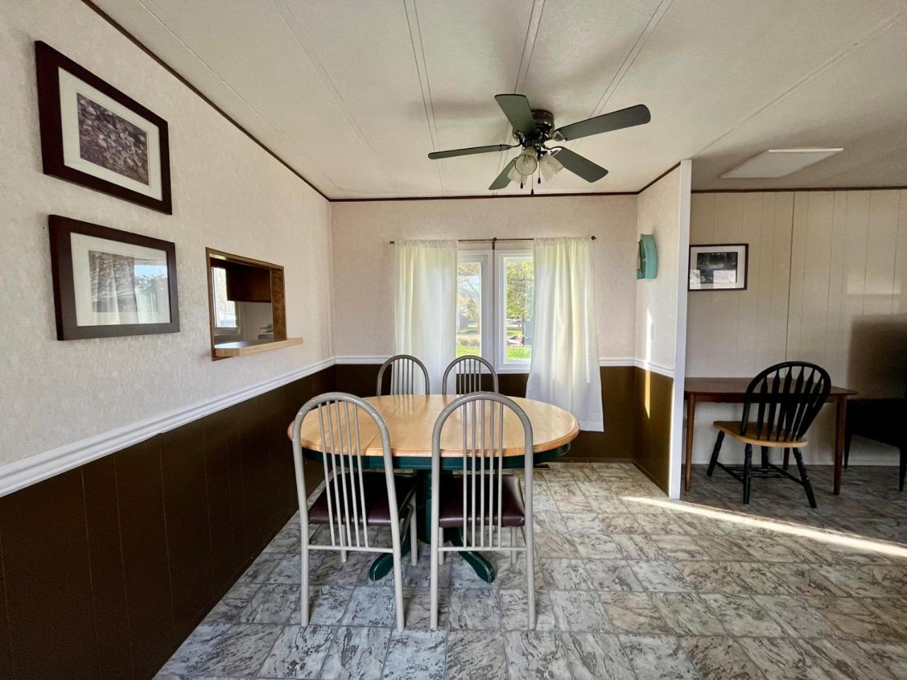 Roberts Roost Resort Quesnel Esterno foto