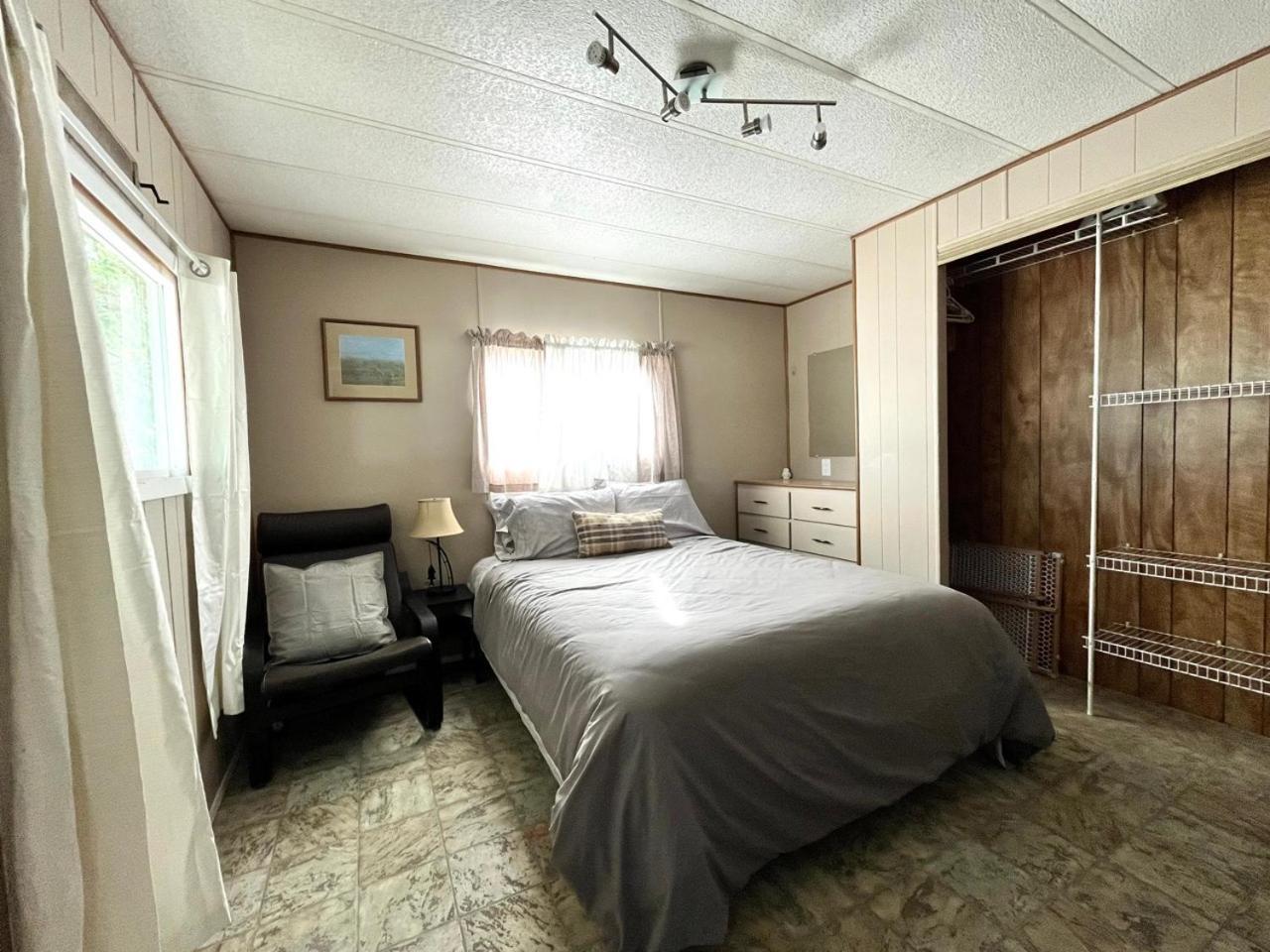 Roberts Roost Resort Quesnel Esterno foto