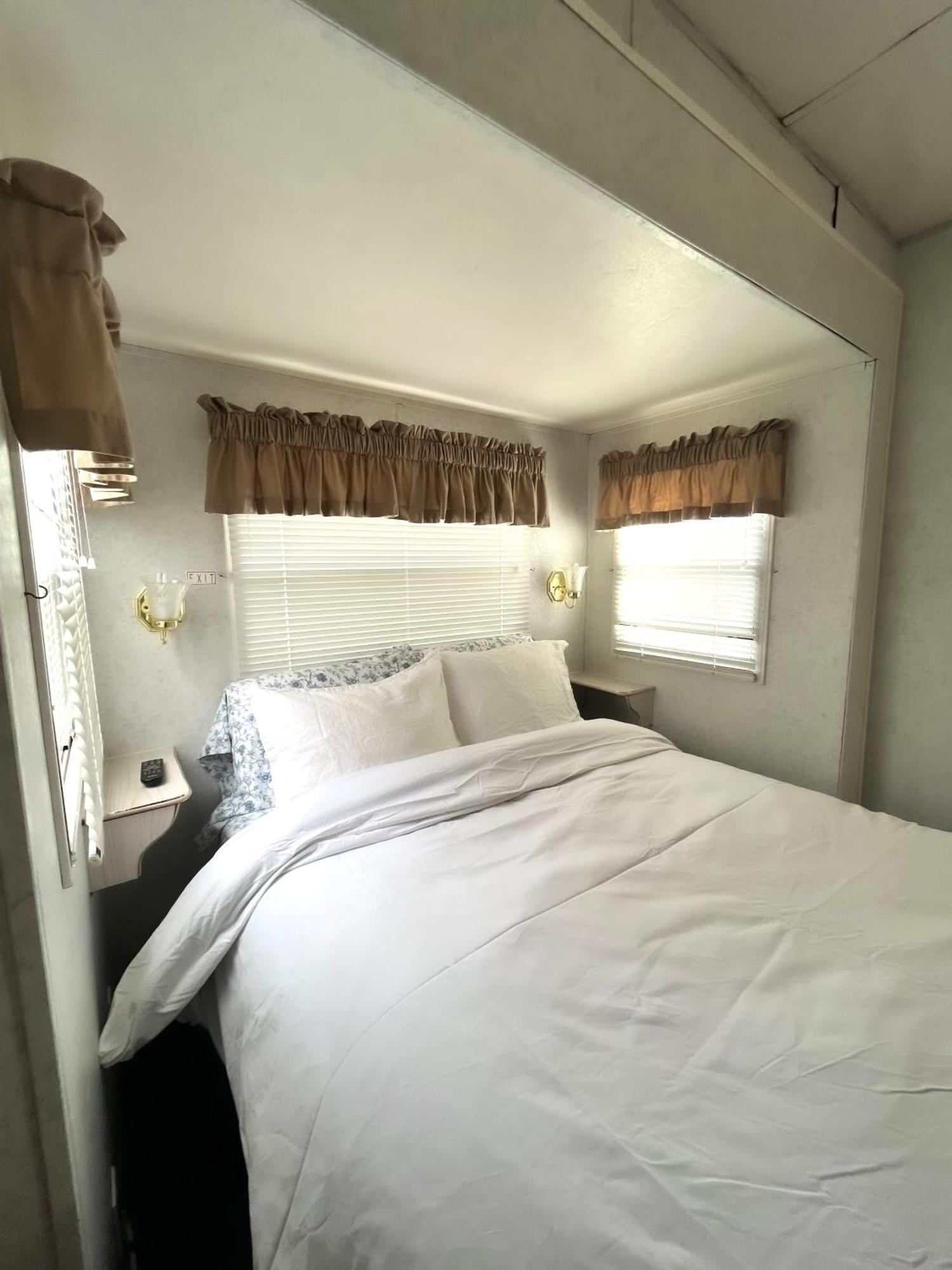 Roberts Roost Resort Quesnel Esterno foto