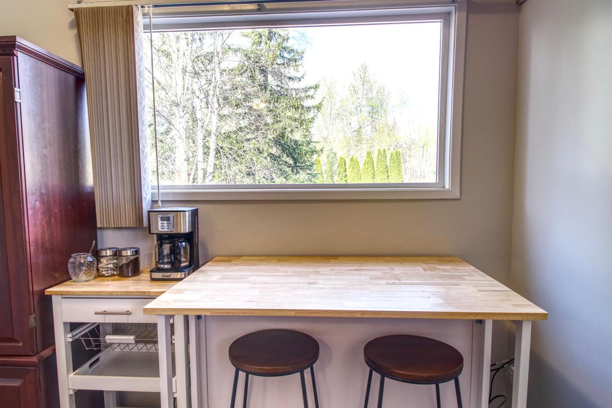 Roberts Roost Resort Quesnel Esterno foto