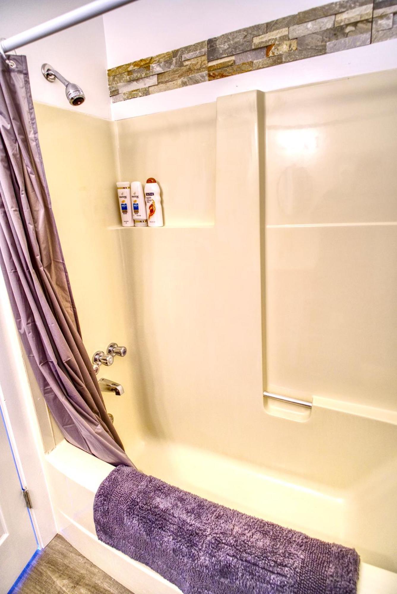 Roberts Roost Resort Quesnel Esterno foto