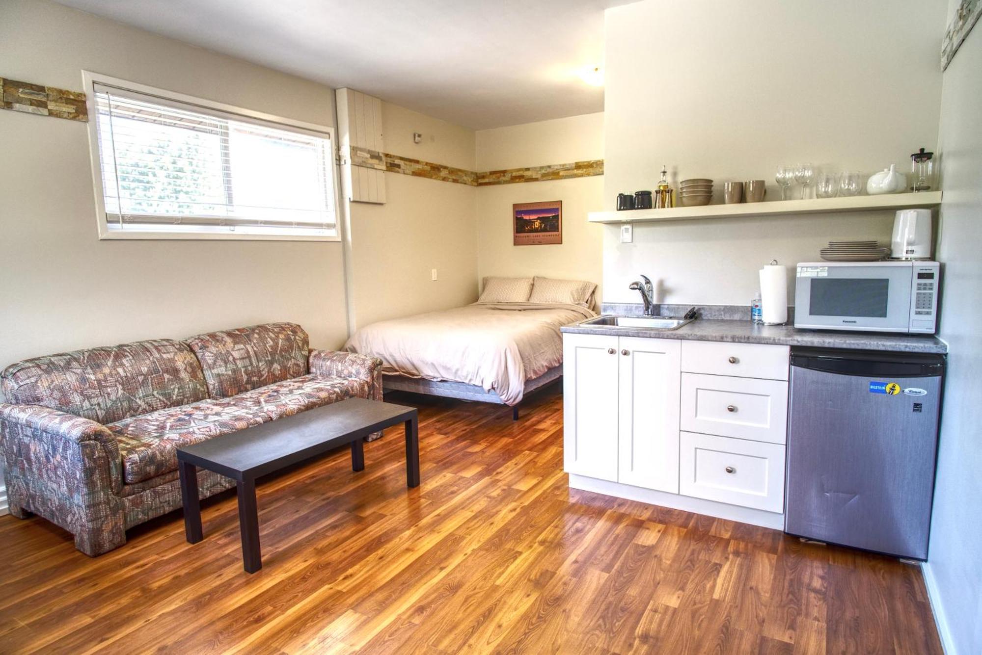 Roberts Roost Resort Quesnel Esterno foto