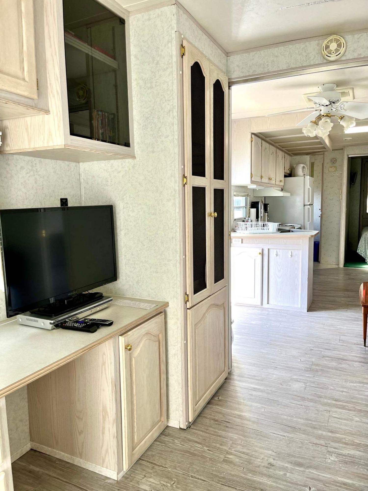 Roberts Roost Resort Quesnel Esterno foto