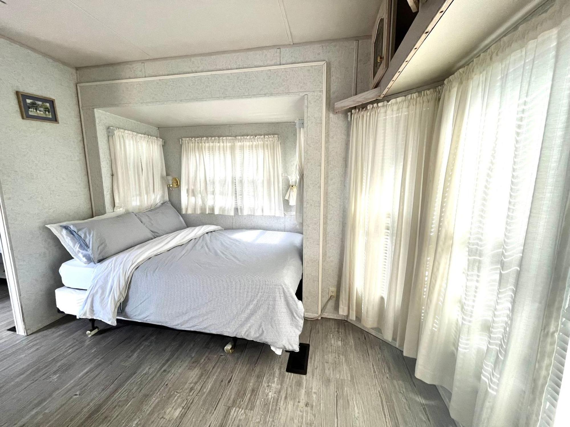 Roberts Roost Resort Quesnel Esterno foto