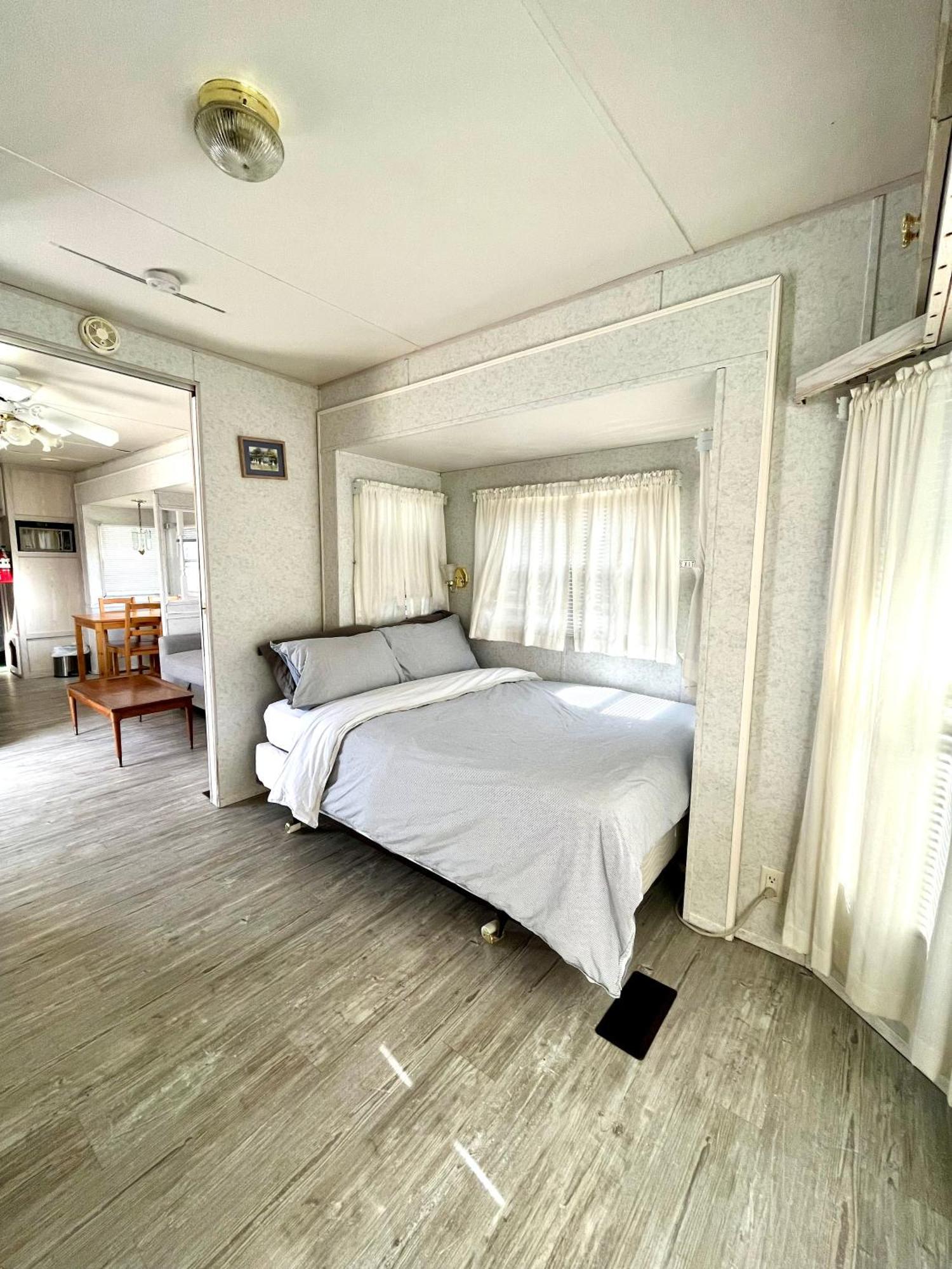 Roberts Roost Resort Quesnel Esterno foto