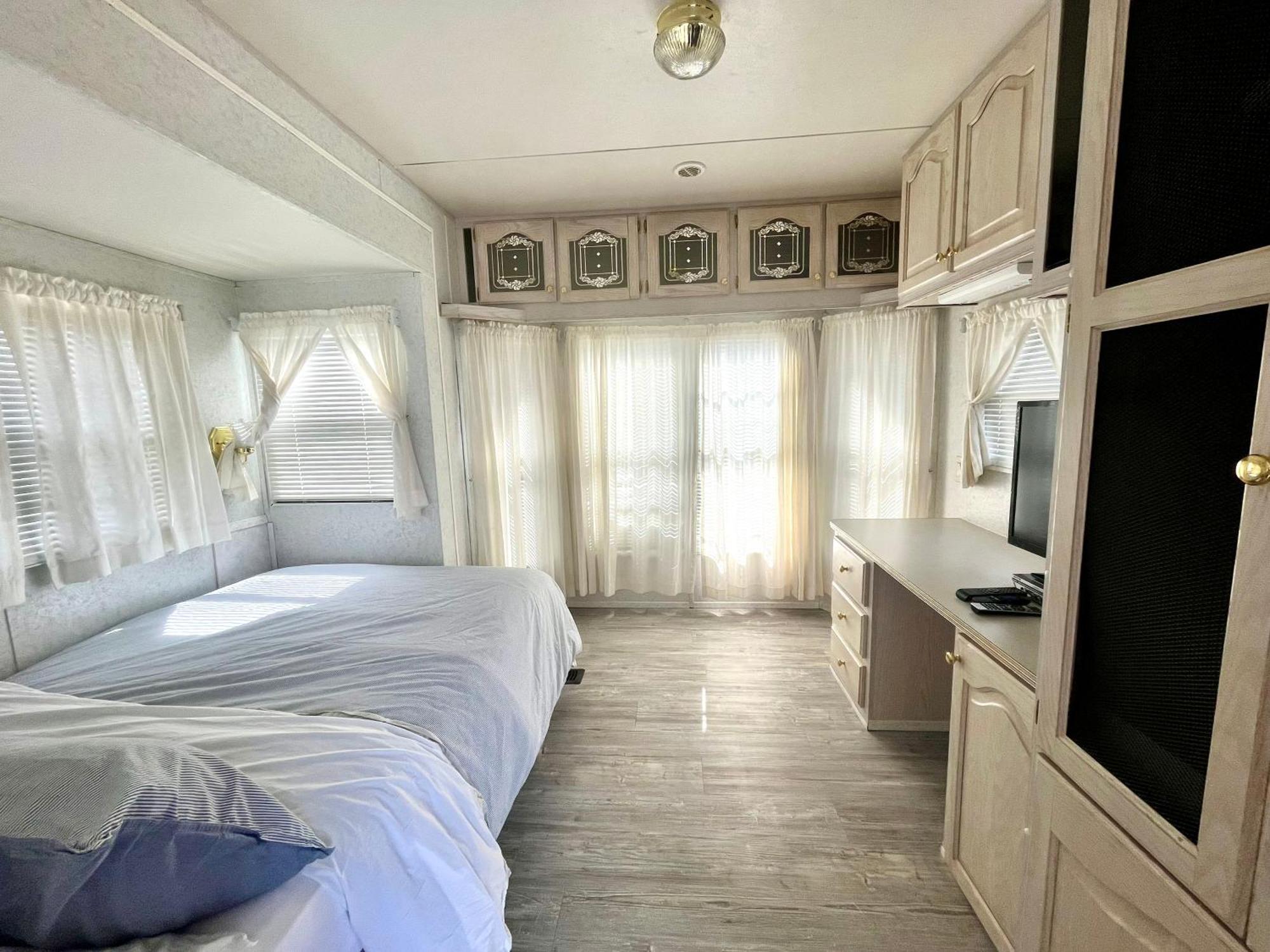 Roberts Roost Resort Quesnel Esterno foto